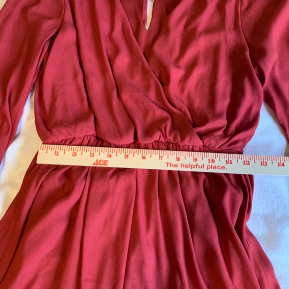 Lush Long Sleeve Mini Dress Rust Red V-Neckline Fit and Flare Size Small - Picture 9 of 9